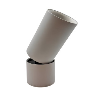 إضاءة سقف أبيض