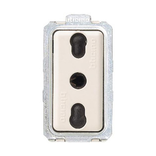 بريزة إيطالي  ماجيك 16 امبير أبيض بيتشينو